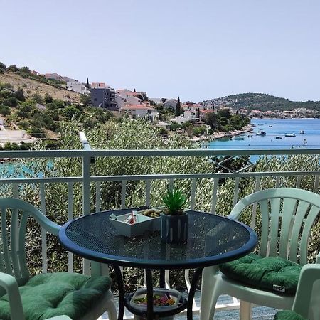 Rogoznica Seafront Apartment - Kalebova Luka מראה חיצוני תמונה