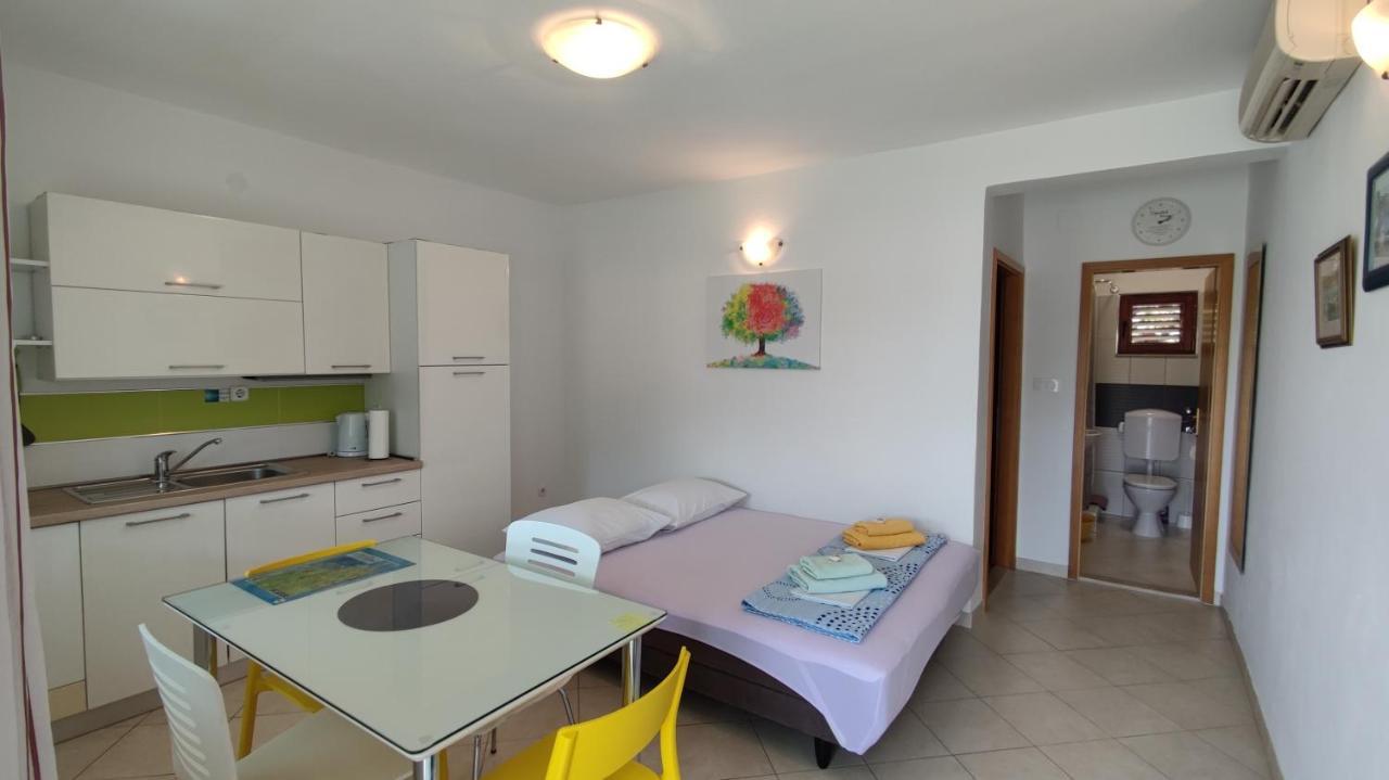 Rogoznica Seafront Apartment - Kalebova Luka מראה חיצוני תמונה